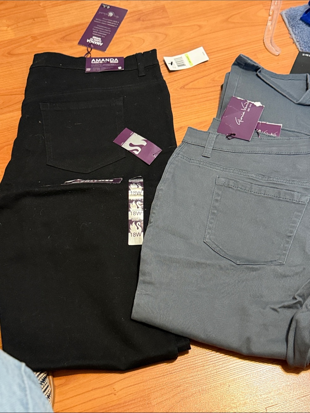 Gloria Vanderbilt Women’s Boot Cut Jeans — Black & Blue Gray